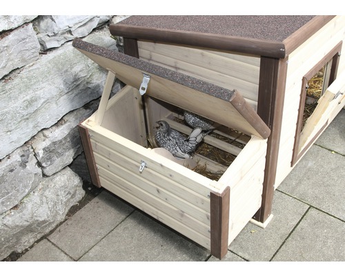 Kippenhok met legnest en kippen