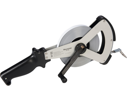 Rolbandmaat met handgreep en een lengte van 50 meter.