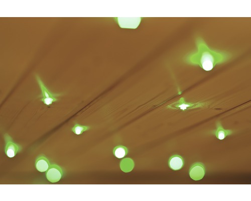 Houten plafond met ingebouwde verlichting