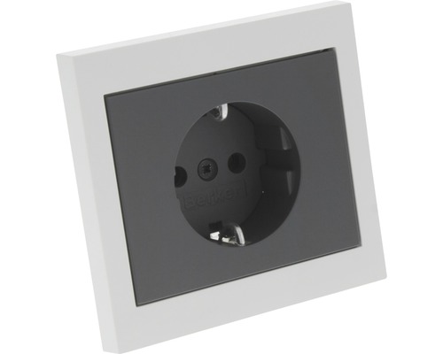 Stopcontact met witte rand