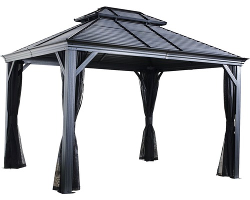 Paviljoen met dak en gordijnen