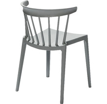 Grijze stoel met spijlenrugleuning