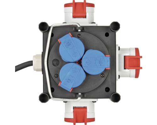 Afbeelding van een stroomverdeeldoos met kabel en meerdere stopcontacten