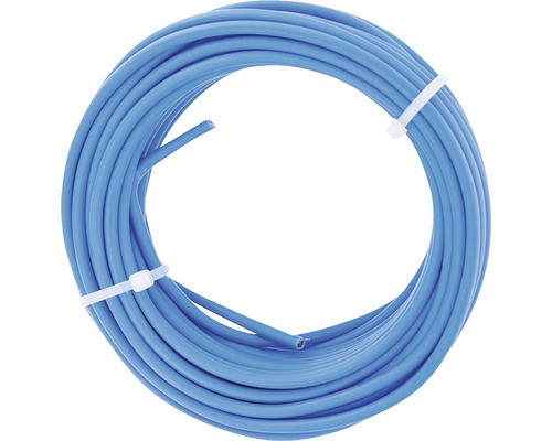Opgerolde blauwe elektriciteitskabel