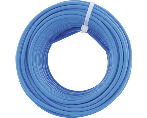 Blauwe kunststof buis opgerold