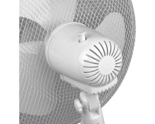 Detailopname van de motorbehuizing van een ventilator