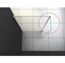 Hoekdouche met glazen wand in de badkamer