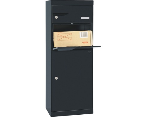 Brievenbus met pakketvak en pakket