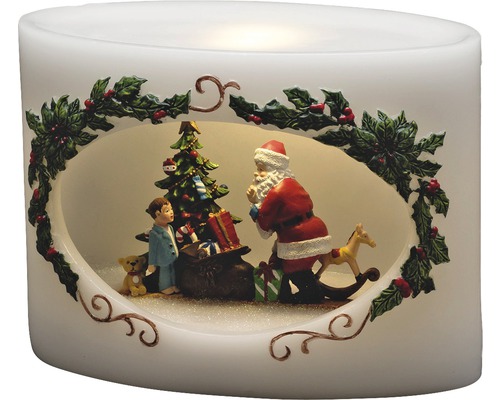 Decoratieve ledkaars met kerstman, kerstboom, kind en geschenken als feestelijke decoratie.