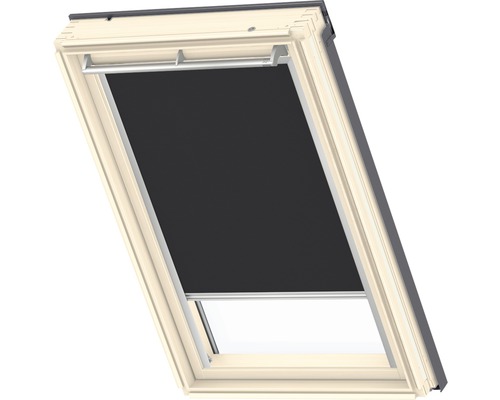 Dakvenster met verduisterend rolgordijn