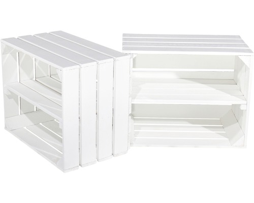 Twee witte houten kratten met planken