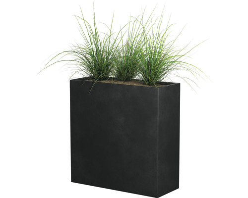 Hoge, rechthoekige plantenbak met beplanting