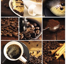 Collage met koffie, koffiebonen, koffiepoeder, kopje koffie, koffiemolen, kaneelstokjes en cake