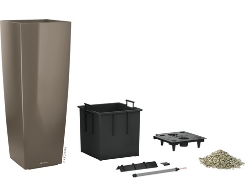 Hoge plantenbak met accessoires voor tuinieren