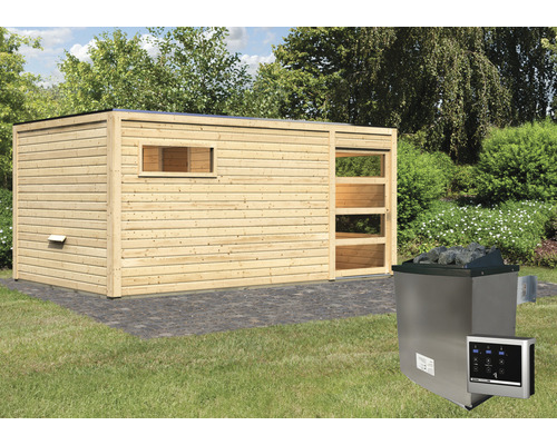 Houten sauna met kachel in de tuin