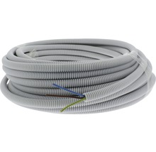 Elektrische installatiebuis met opgerolde kabels