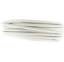 Opgespoelde, witte elektriciteitskabel