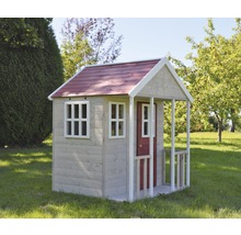 Houten speelhuis met veranda in de tuin