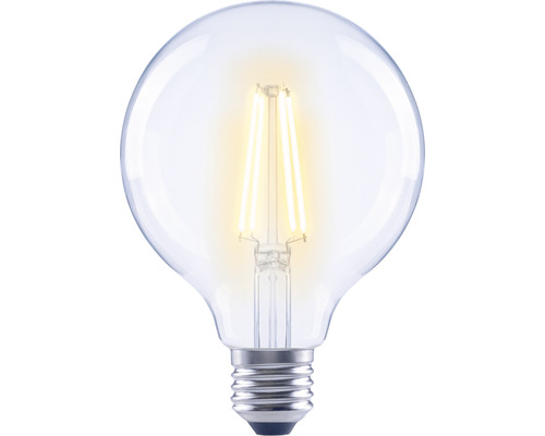 Heldere LED-lamp in bolvorm met schroefvoet