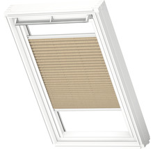 Dakvenster met beige plissé