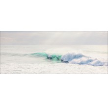 Oceaan golf breekt op de kust