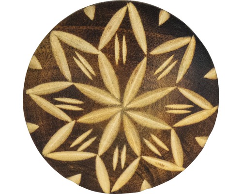 Houten ornament met uitgesneden bloemmotief