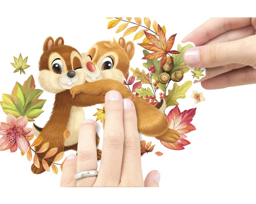 Muursticker met Knabbel en Babbel motief en herfstbladeren
