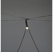 Detailopname van een draadconstructie met ledverlichting