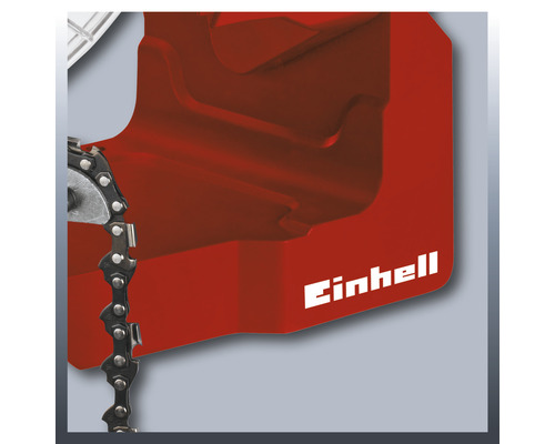 Detailweergave van een Einhell kettingzaag met Einhell logo.