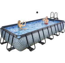 Rechthoekig frame zwembad met ladder en twee personen in het water.
