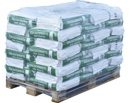 Pallet met zakken egalisatiemortel