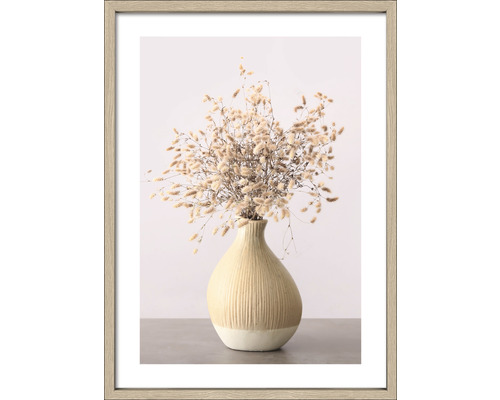 Decoratieve ingelijste foto met vaas en droogbloemen