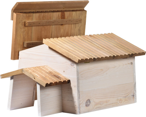 Insectenhotel van hout met gegolfd dak