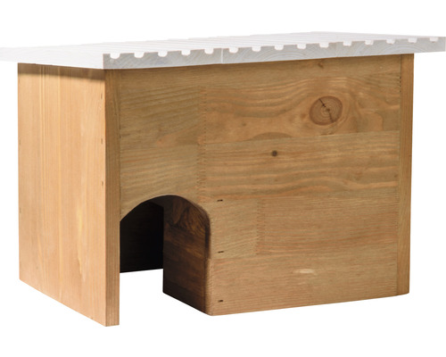 Houten huis voor nuttige tuindieren met ingang