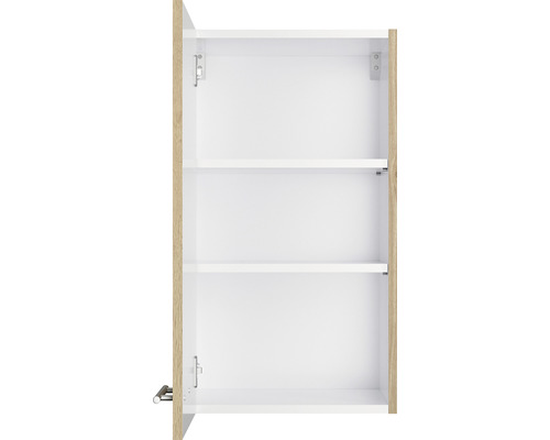 Open hangkast met planken