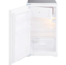 Open witte koelkast met binnenverlichting