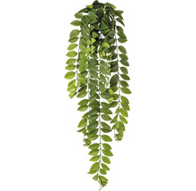 Kunstmatige hangplant met groene bladeren als decoratie