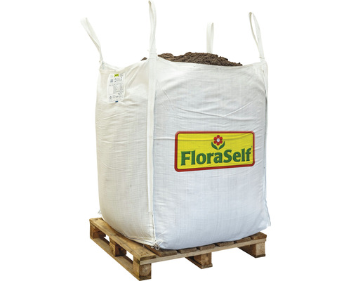 Grote zak potgrond van het merk FloraSelf op een pallet
