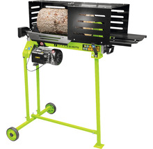 Houtklover met boomstam voor brandhout