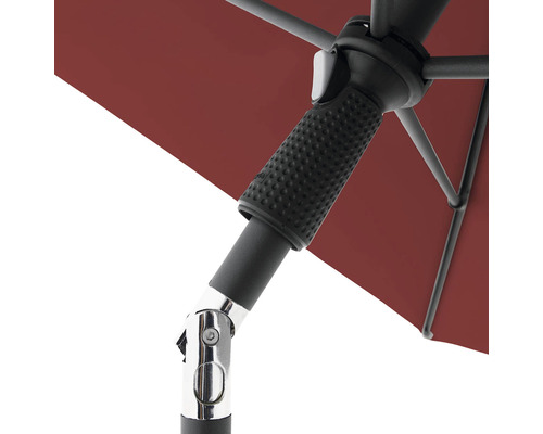 Gedetailleerd beeld van een parasol met verstelbaar mechanisme