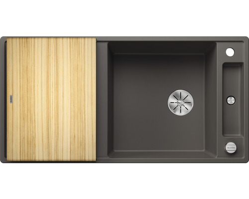 Spoelbak met houten snijplank