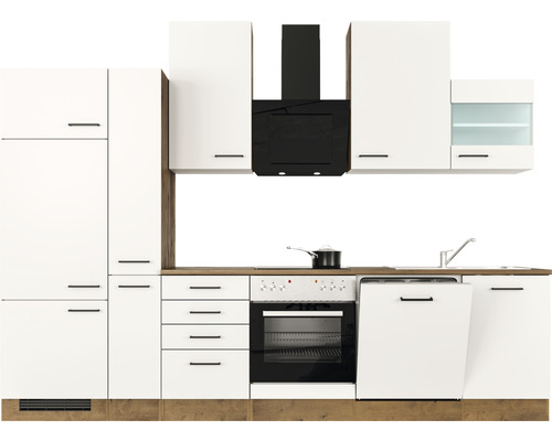 Complete keuken met witte kasten, afzuigkap en apparatuur