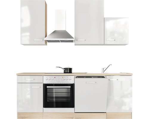 Complete keuken met bovenkasten, afzuigkap, spoelbak, kookplaat, oven en vaatwasser.