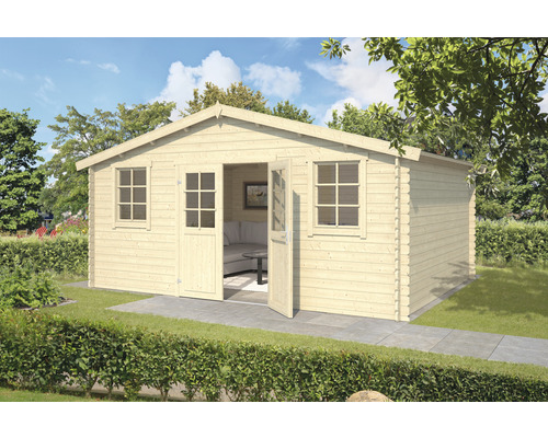 Houten tuinhuis met dubbele deur en ramen in de tuin.