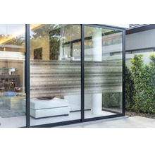 Glasdecoratiefolie met streepjesmotief op een glazen schuifdeur