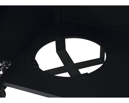 Gedetailleerd aanzicht van een barbecue-onderkast met gasfleshouder