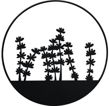 Decoratieve wanddecoratie met plantenmotief in een ronde lijst.