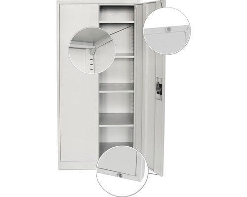 Geopende stalen kast met legplanken