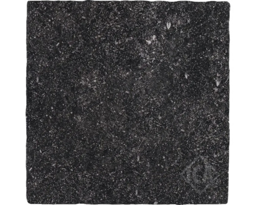 Donkere natuursteentegel met patroon