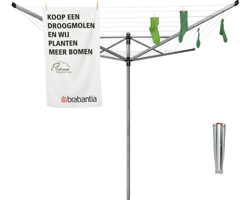 Wasmolen met opgehangen sokken, reclamevlag en grondhuls